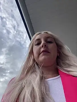 MerlinDave online show from September 24, 2025, 1:57 am