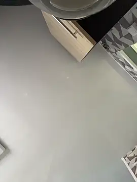 Snapshot of MerlinDave chatting on April 2, 2026, 1:02 am MerlinDave online show from April 2, 2026, 1:02 am