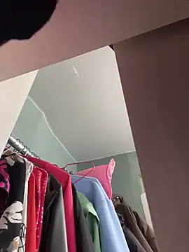 Snapshot of MerlinDave chatting on March 2, 2026, 12:44 am MerlinDave online show from March 2, 2026, 12:44 am