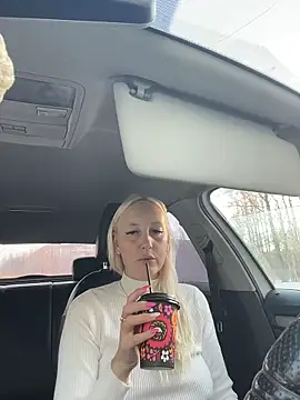 Snapshot of MerlinDave chatting on March 26, 2026, 1:59 am MerlinDave online show from March 26, 2026, 1:59 am