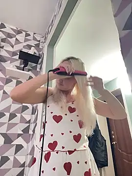 Snapshot of MerlinDave chatting on April 16, 2026, 1:06 am MerlinDave online show from April 16, 2026, 1:06 am