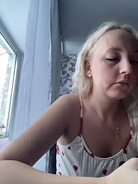 Snapshot of MerlinDave chatting on March 12, 2026, 1:11 am MerlinDave online show from March 12, 2026, 1:11 am