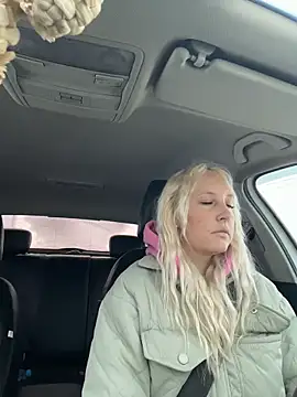 Snapshot of MerlinDave chatting on March 13, 2026, 1:21 am MerlinDave online show from March 13, 2026, 1:21 am