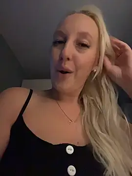 Snapshot of MerlinDave chatting on March 21, 2026, 12:34 am MerlinDave online show from March 21, 2026, 12:34 am