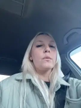 Snapshot of MerlinDave chatting on April 7, 2026, 12:34 am MerlinDave online show from April 7, 2026, 12:34 am