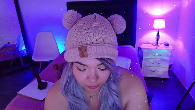 Snapshot of Cuckold_lover69 chatting on March 5, 2025, 8:10 am Cuckold lover69 online show from March 5, 2025, 8:10 am