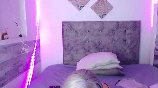 Cuckold lover69 online show from May 21, 2026, 3:04 am