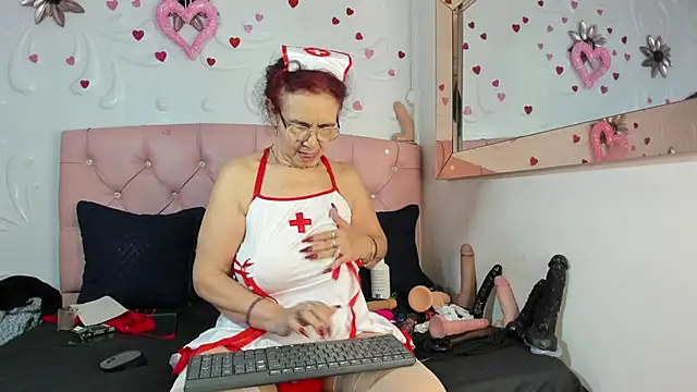 Snapshot of agatha_ross26 chatting on March 2, 2025, 3:30 pm agatha ross26 online show from March 2, 2025, 3:30 pm