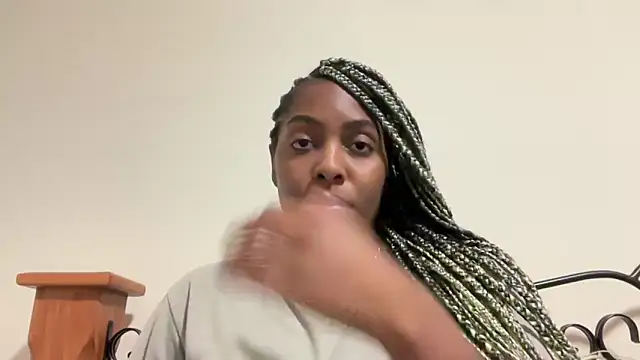 marisilva br online show from October 15, 2025, 11:13 pm