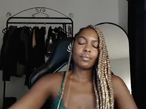 Snapshot of marisilva_br chatting on March 17, 2025, 7:48 pm marisilva br online show from March 17, 2025, 7:48 pm