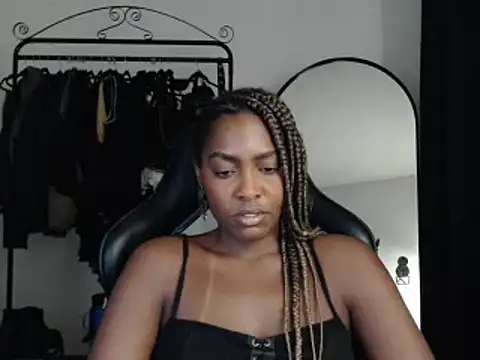 Snapshot of marisilva_br chatting on March 13, 2025, 12:05 am marisilva br online show from March 13, 2025, 12:05 am