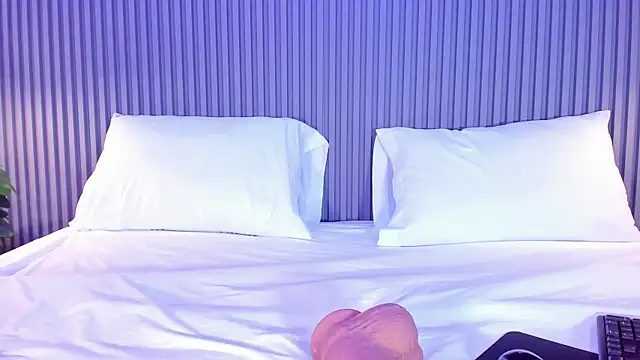 MaluDiaz online show from October 30, 2025, 5:32 pm