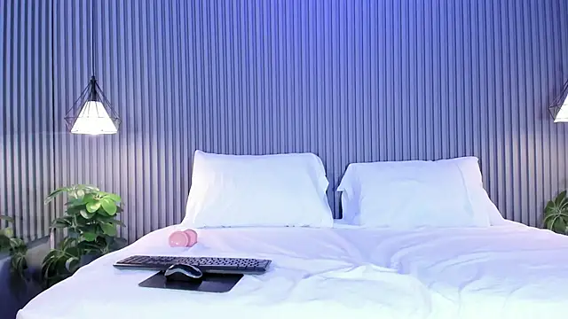 MaluDiaz online show from October 10, 2025, 5:14 pm