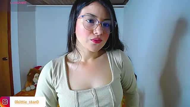 juli05star20 online show from February 21, 2025, 1:00 pm