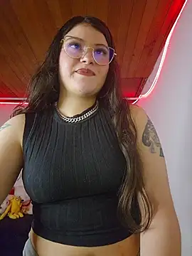 Snapshot of juli05star20 chatting on April 5, 2026, 10:38 pm juli05star20 online show from April 5, 2026, 10:38 pm