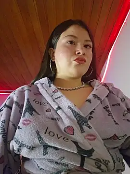 juli05star20 online show from May 23, 2026, 10:53 pm