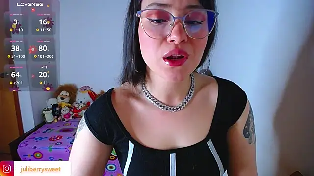 juli05star20 online show from September 14, 2025, 1:50 am