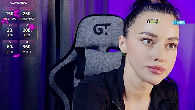 -CrazyAnna- online show from February 2, 2026, 5:12 pm