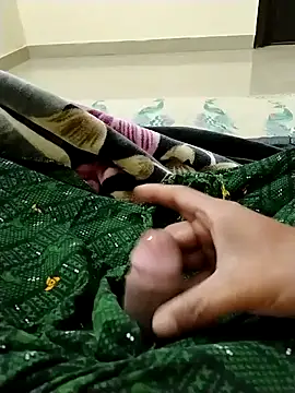 Snapshot of sri995955 chatting on January 29, 2025, 5:24 pm sri995955 online show from January 29, 2025, 5:24 pm