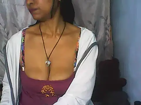 Snapshot of nene_belle chatting on September 19, 2025, 6:17 am nene belle online show from September 19, 2025, 6:17 am