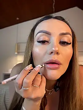 Snapshot of Miss_ary chatting on February 13, 2026, 3:45 pm Miss ary online show from February 13, 2026, 3:45 pm