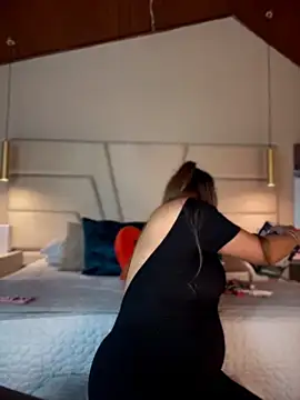 Snapshot of Miss_ary chatting on March 25, 2026, 11:31 am Miss ary online show from March 25, 2026, 11:31 am