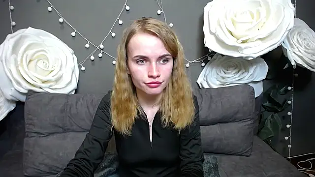 MargaritaKiss online show from November 15, 2025, 8:02 pm