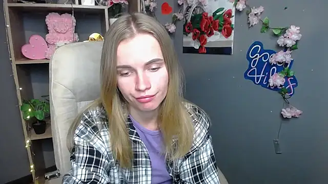 MargaritaKiss online show from May 26, 2026, 7:23 pm