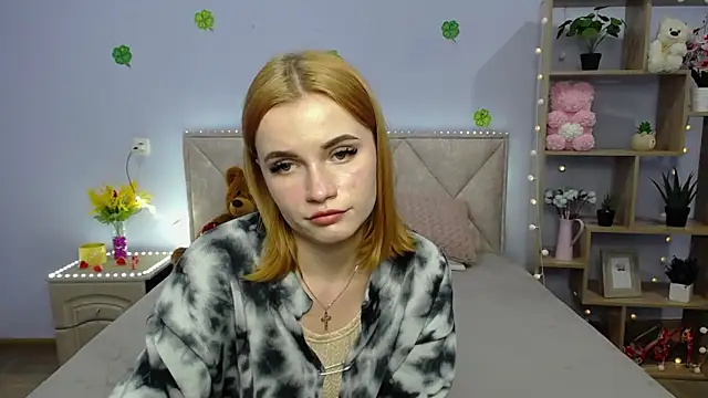 Snapshot of MargaritaKiss chatting on March 20, 2025, 1:24 am MargaritaKiss online show from March 20, 2025, 1:24 am