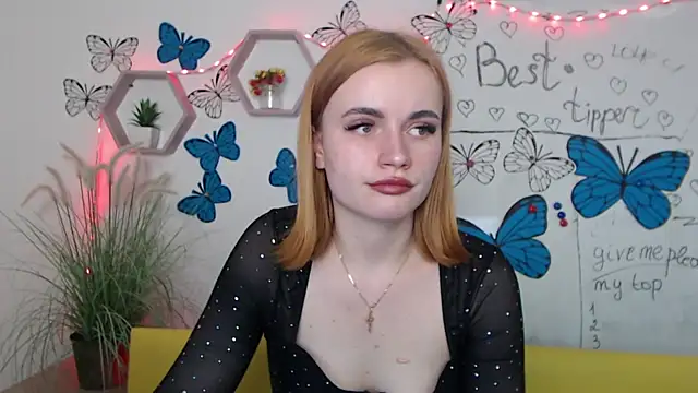 Snapshot of MargaritaKiss chatting on March 12, 2025, 11:12 pm MargaritaKiss online show from March 12, 2025, 11:12 pm