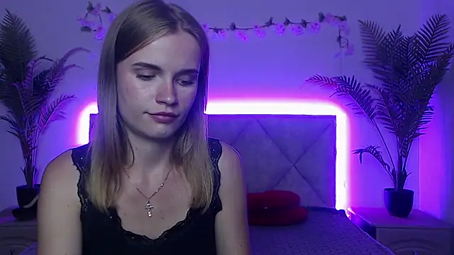 MargaritaKiss online show from July 7, 2026, 6:47 am