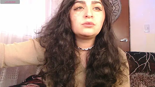 Snapshot of Marci_owo chatting on October 7, 2025, 5:14 pm Marci owo online show from October 7, 2025, 5:14 pm