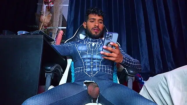 Snapshot of the_dog_lian chatting on April 8, 2026, 12:45 am the dog lian online show from April 8, 2026, 12:45 am