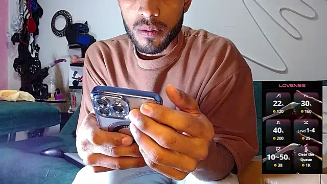 Snapshot of the_dog_lian chatting on September 28, 2025, 12:17 am the dog lian online show from September 28, 2025, 12:17 am