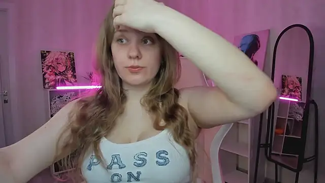 Snapshot of Megan_Violer chatting on April 29, 2026, 5:17 pm Megan Violer online show from April 29, 2026, 5:17 pm