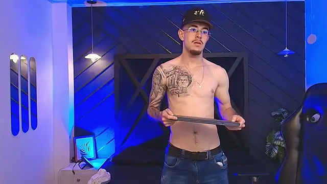 Snapshot of CodyWalkerR chatting on March 3, 2026, 5:14 am CodyWalkerR online show from March 3, 2026, 5:14 am