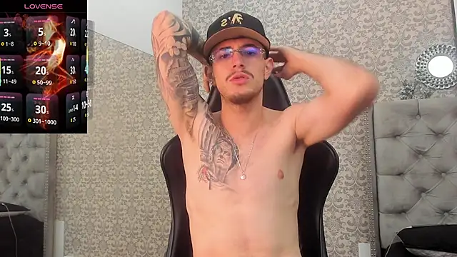 CodyWalkerR online show from November 7, 2025, 5:28 pm