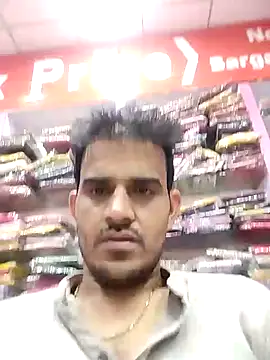 Snapshot of absoluteright chatting on November 12, 2025, 1:04 pm absoluteright online show from November 12, 2025, 1:04 pm