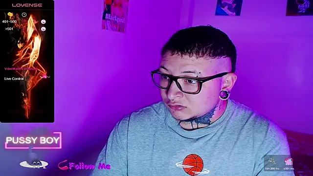 Snapshot of princeFtm chatting on November 7, 2025, 4:00 pm princeFtm online show from November 7, 2025, 4:00 pm