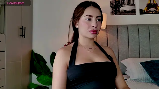 caralella online show from April 5, 2026, 8:37 pm