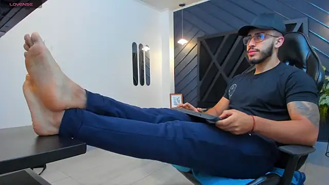 Liam Kleiin online show from October 2, 2025, 11:24 am