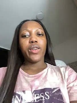 Snapshot of kellya_ chatting on February 14, 2026, 11:16 pm kellya online show from February 14, 2026, 11:16 pm