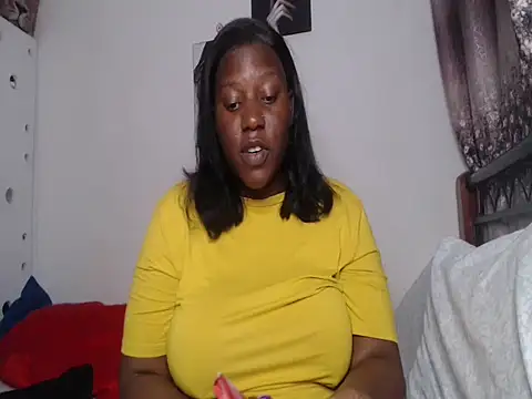 Whimsicalwillow online show from October 18, 2025, 4:42 pm