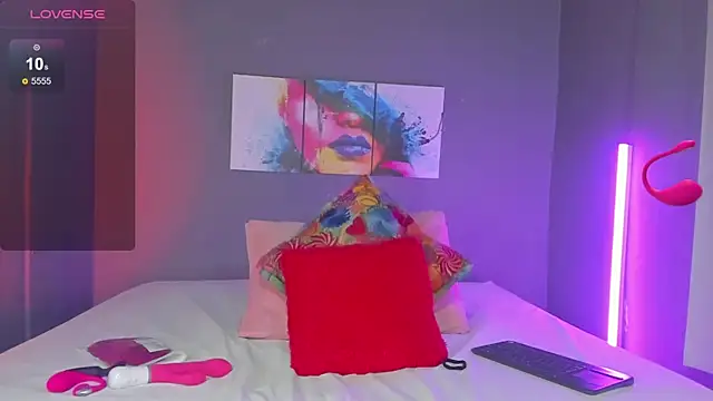 MadissonShakur online show from March 12, 2026, 5:17 pm