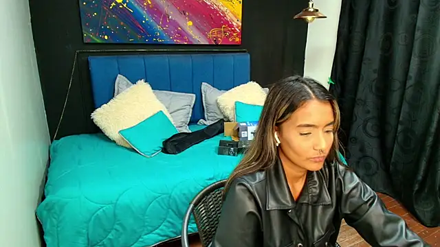 Snapshot of megan_collins96 chatting on March 18, 2025, 7:33 pm megan collins96 online show from March 18, 2025, 7:33 pm