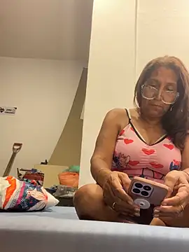 Snapshot of SWEET_LOVER01 chatting on March 6, 2026, 4:40 am SWEET LOVER01 online show from March 6, 2026, 4:40 am