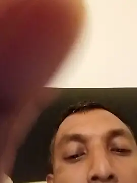 maleesa online show from November 5, 2025, 5:05 pm