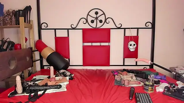 Snapshot of Princess18xxx chatting on December 11, 2024, 6:36 am Princess18xxx online show from December 11, 2024, 6:36 am