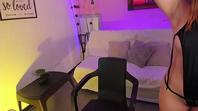 ArianaBaker online show from October 20, 2025, 1:55 pm