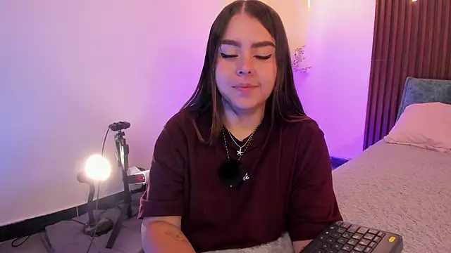 ArianaBaker online show from February 13, 2026, 4:40 pm